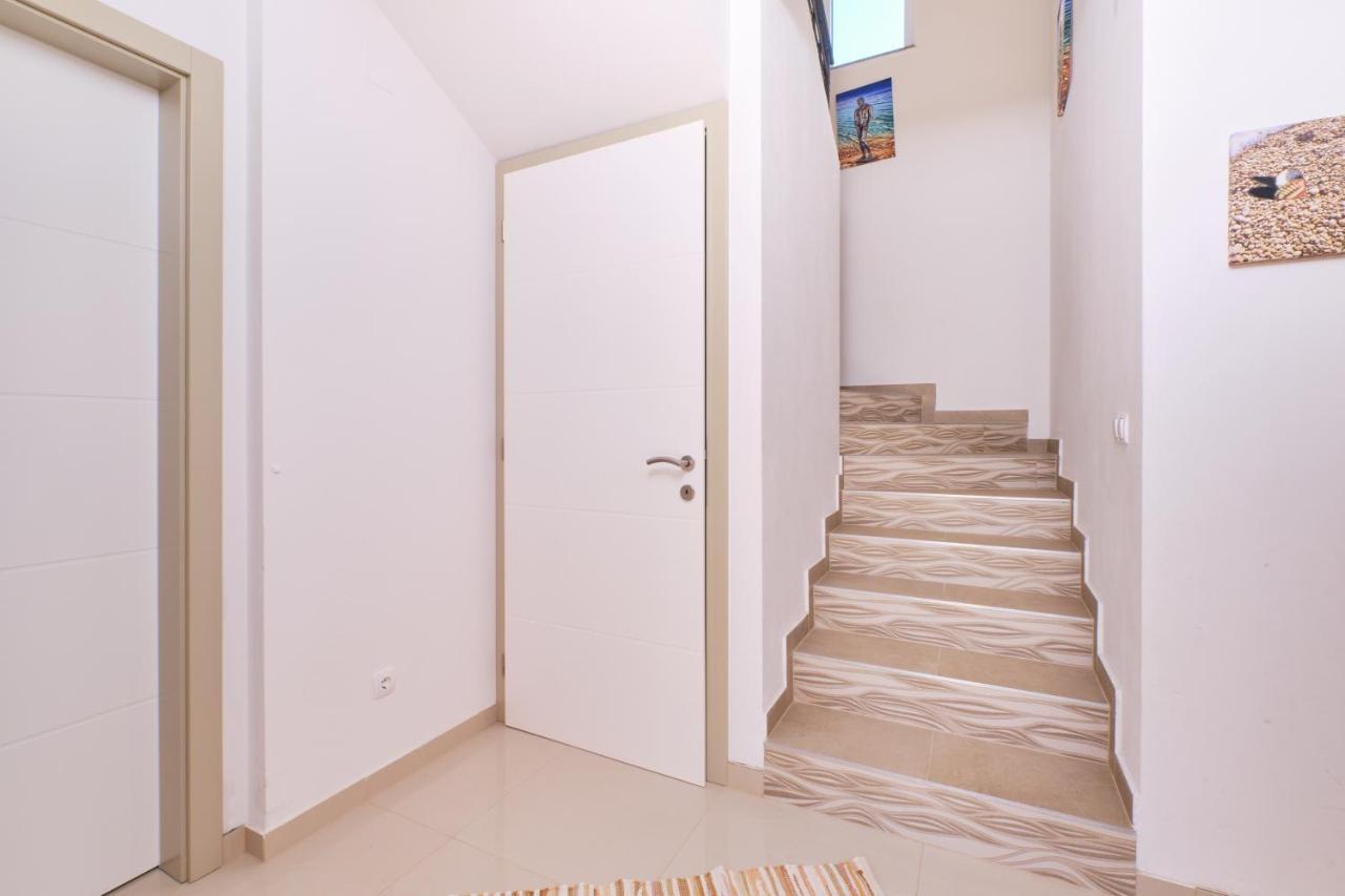 Meacres Sun Villa Miholascica Kültér fotó
