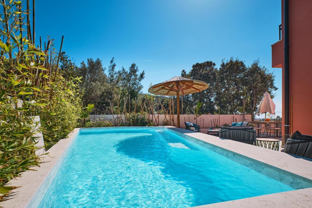 Meacres Sun Villa Miholascica Kültér fotó